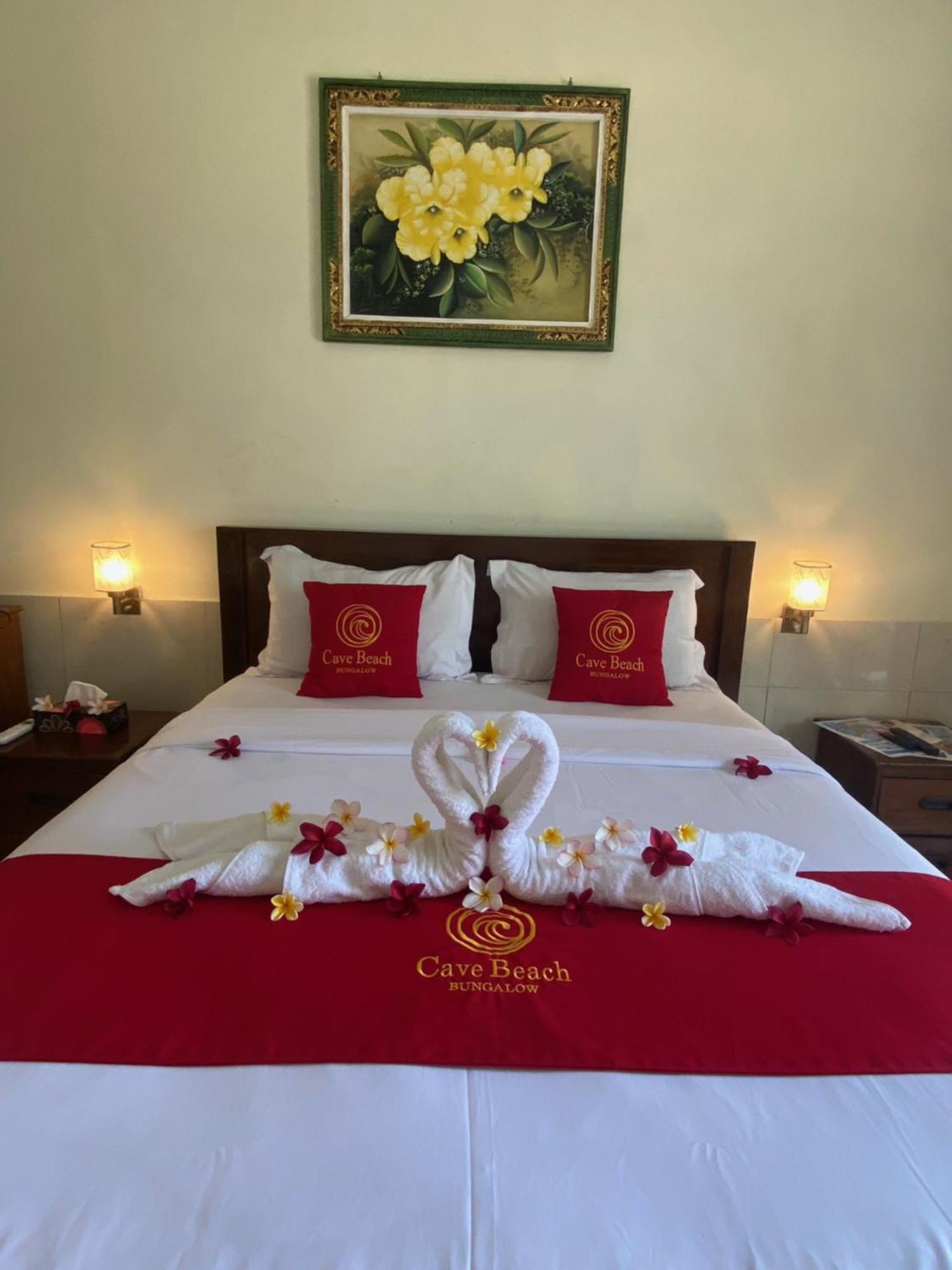 Cave Beach Bungalow Semaya Kültér fotó