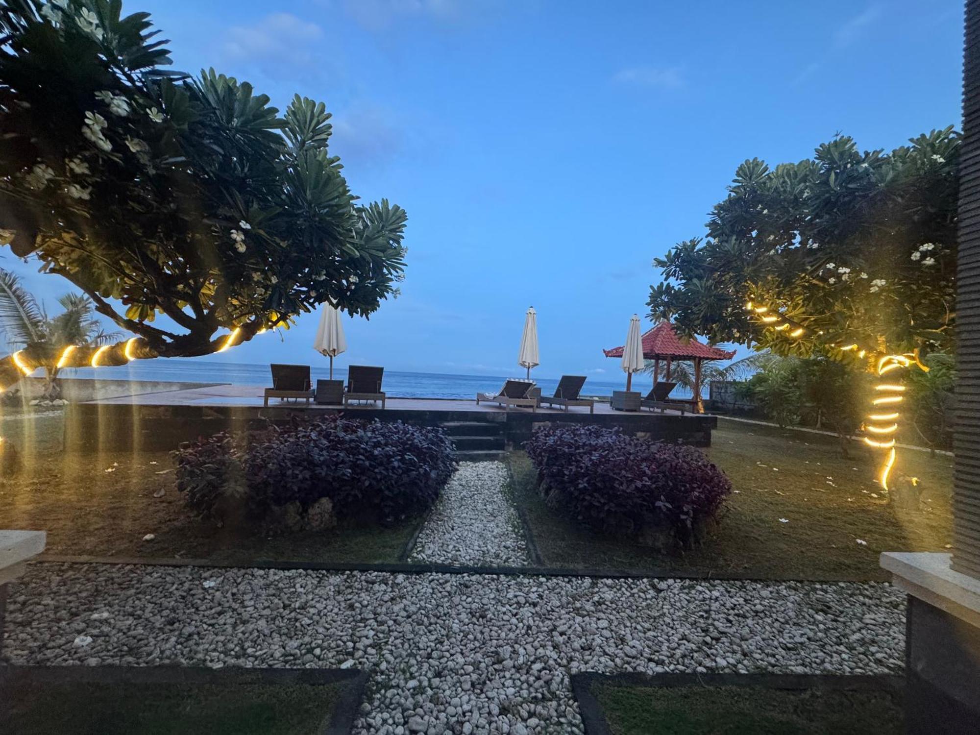 Cave Beach Bungalow Semaya Kültér fotó
